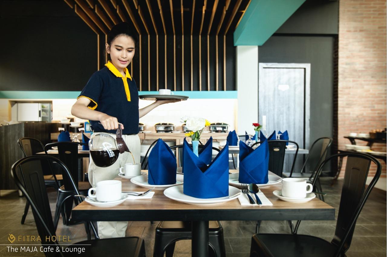 Fitra Hotel Majalengka Buitenkant foto