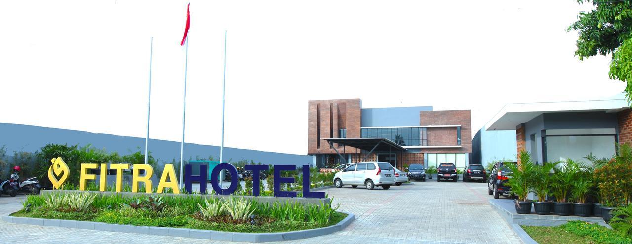 Fitra Hotel Majalengka Buitenkant foto